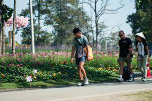 BIB: 
                            <button type="button" onclick="openModal(27607797)" class="btn btn-primary btn-sm float-right btn-popup" data-toggle="modal" data-target=".modal-high-quality">
                        <i class="fas fa-shopping-cart"></i> Add to Cart
                    </button>
                                            <button type="button" onclick="isThisMe(27607797, true)" class="btn btn-success btn-sm float-right btn-popup btn-isme hidden" data-toggle="tooltip" data-placement="bottom" title="นี่คือรูปของคุณใช่ไหม คลิกที่นี่เพื่อเอาเข้าอัลบั้ม">
                        <i class="fas fa-plus"></i> Add to album
                    </button>
                    <button type="button" onclick="isThisMe(27607797, false)" class="btn btn-warning btn-sm float-right btn-popup btn-isnotme hidden">
                        <i class="fas fa-ban"></i> Remove from album
                    </button>